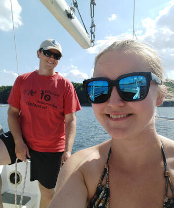 Fotodokumentace z plachtění na Orlíku přibližně 10 minut před tím, než si Martin spálil krk.